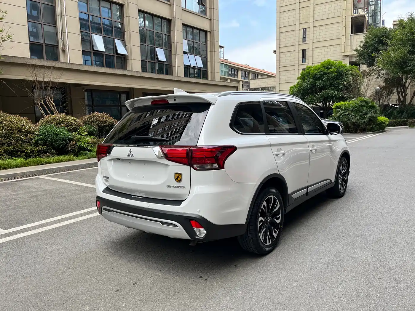 Mitsubishi Outlander 2019 2.0L 2WD Enjoy 5-Seater China VI фото 4