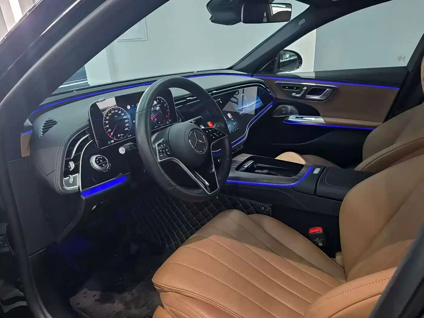 Mercedes-Benz E-Class 2025 E 300 L Luxury фото 6