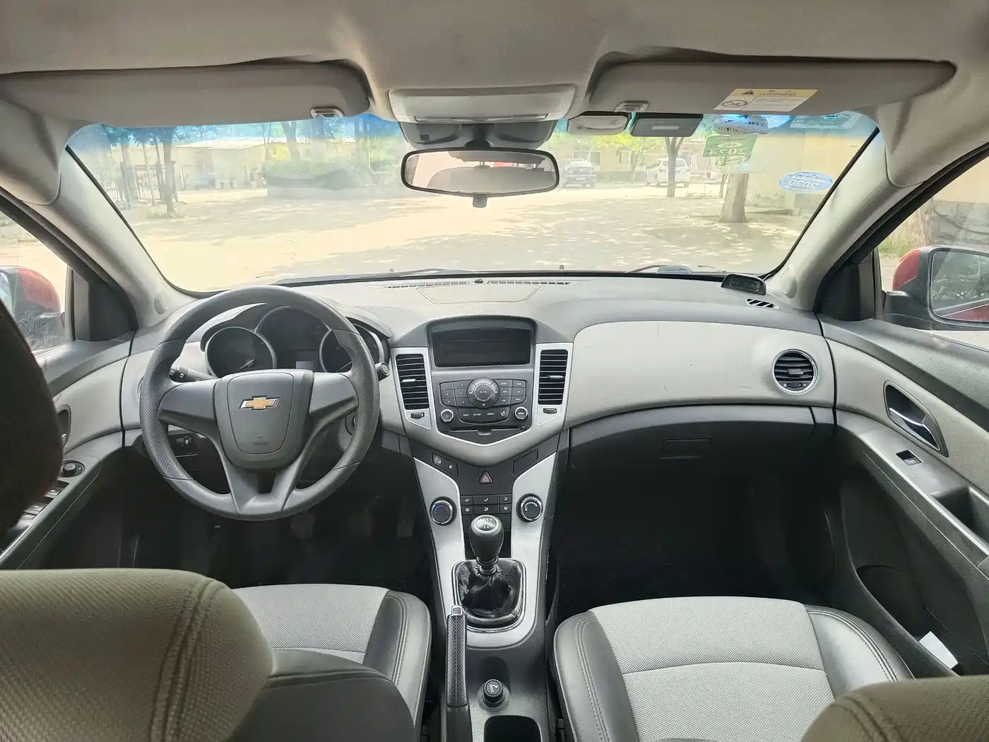 Chevrolet Cruze 2013 1.6L SL MT фото 5