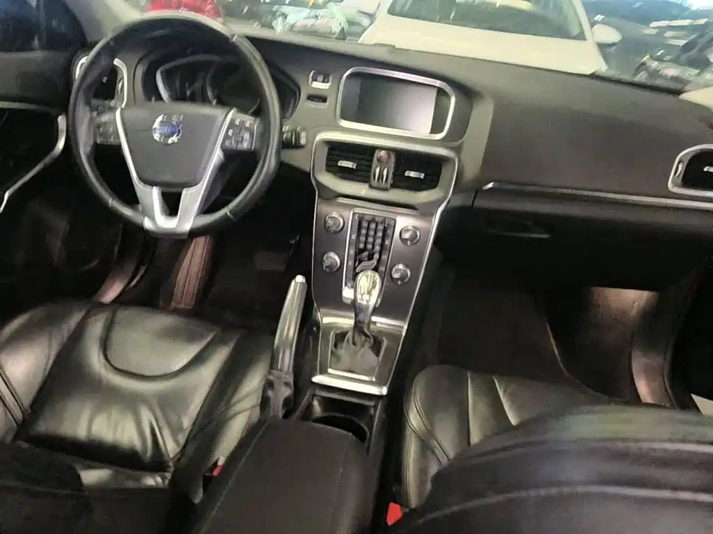 Volvo V40 2013 2013 2.0T Elegance Edition