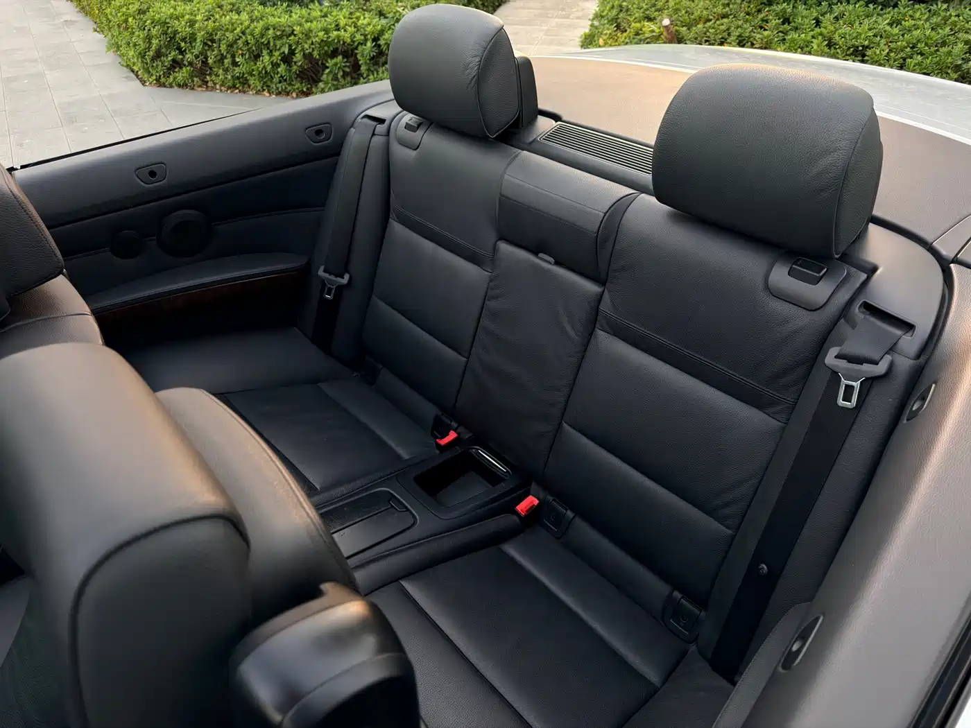 BMW 3 Series (Import) 2009 Model 330i Convertible фото 9