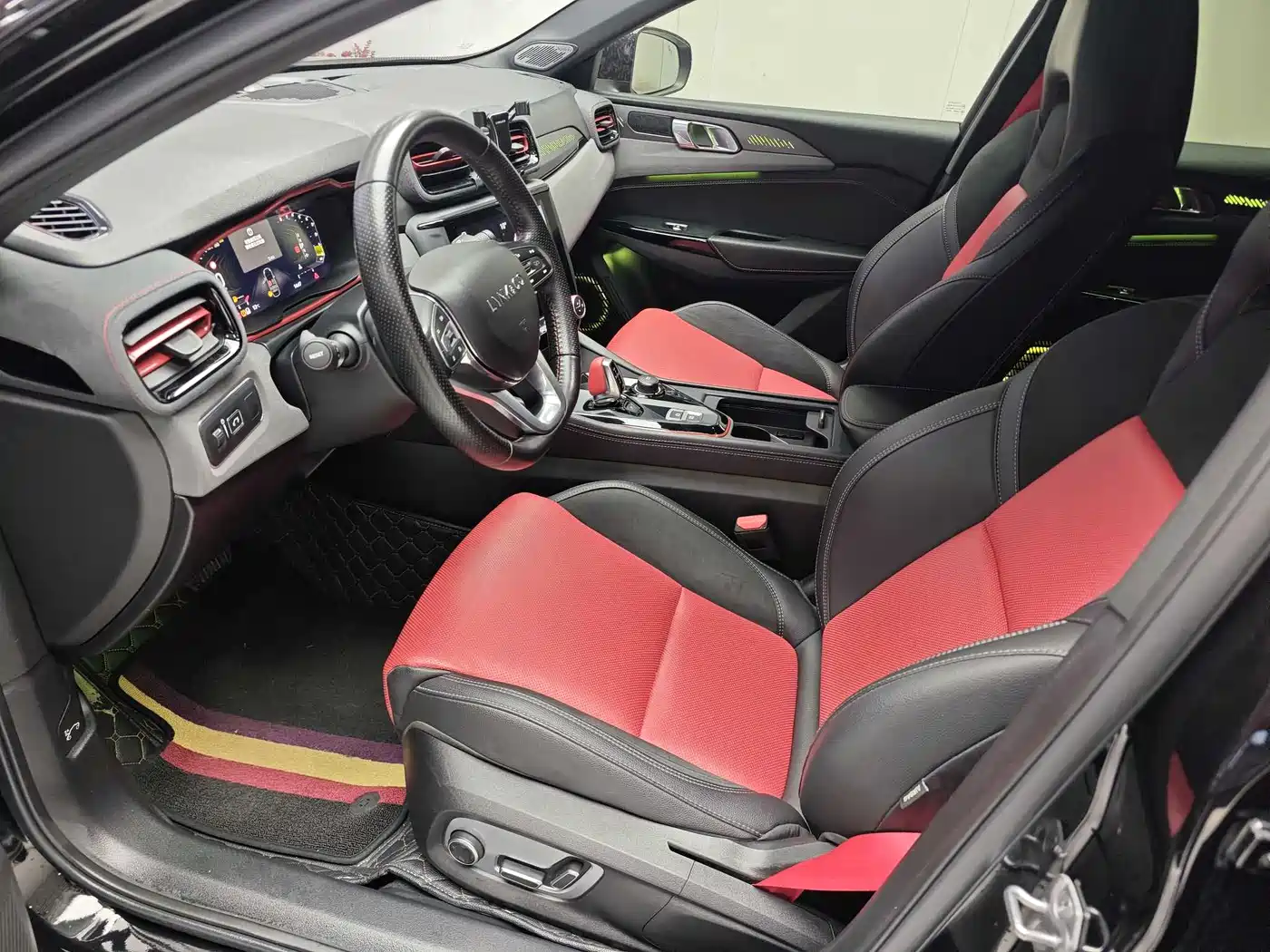 Lynk & Co 03 2021 2.0TD Auto Jin Champion Edition фото 7