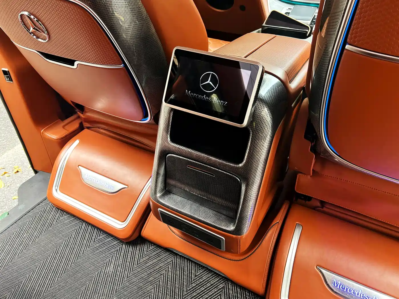 Mercedes-Benz Vito 2021 2.0T Business Edition 7-seater фото 14