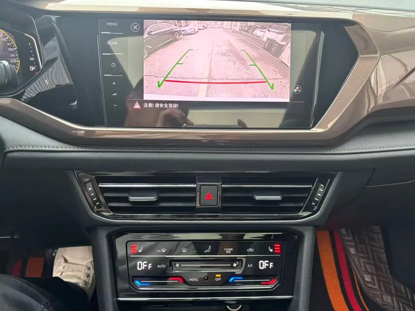 Volkswagen Tharu 2022 280TSI FWD Luxury Edition фото 6
