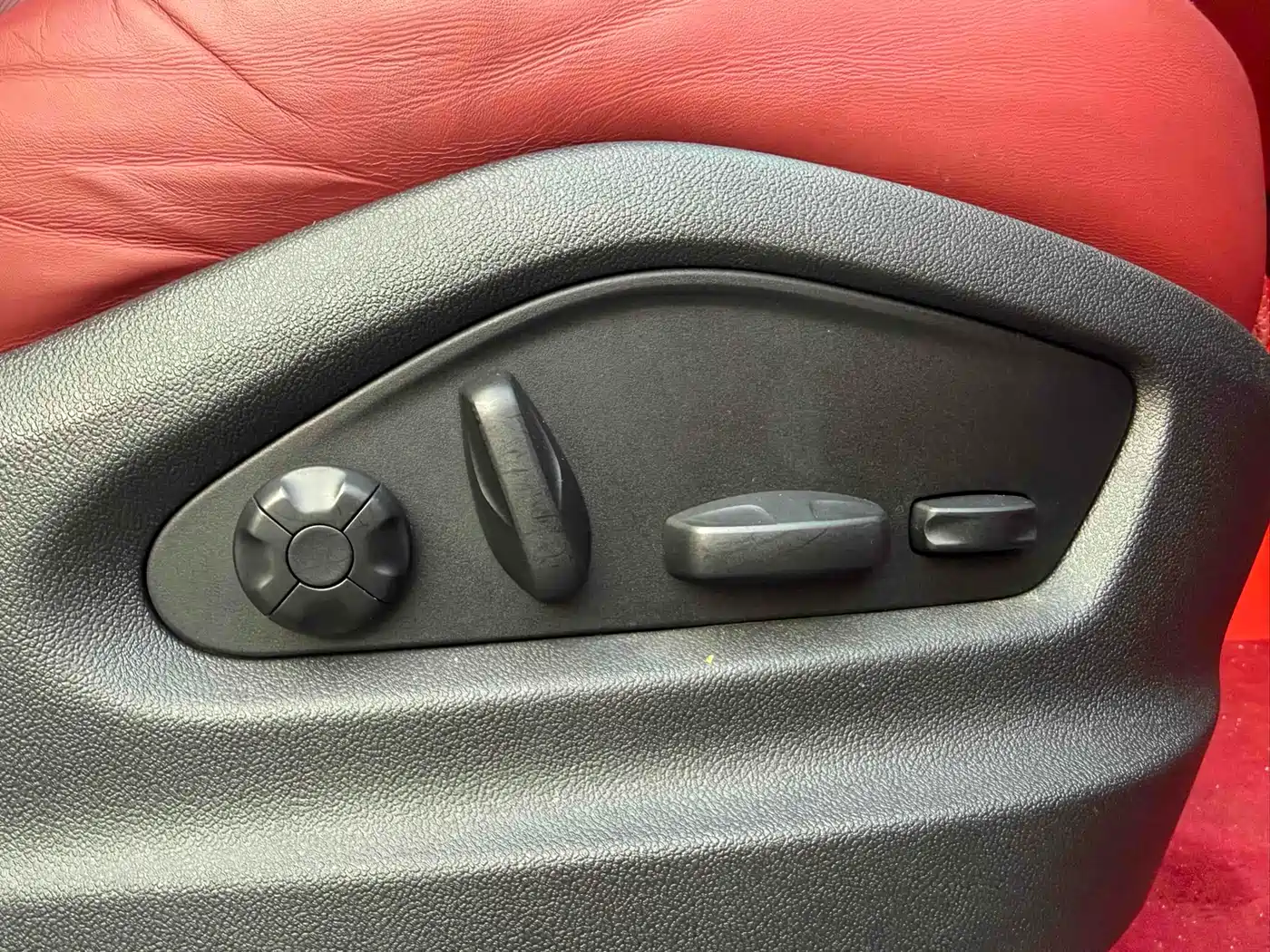 PORSCHE CAYENNE NEW ENERGY