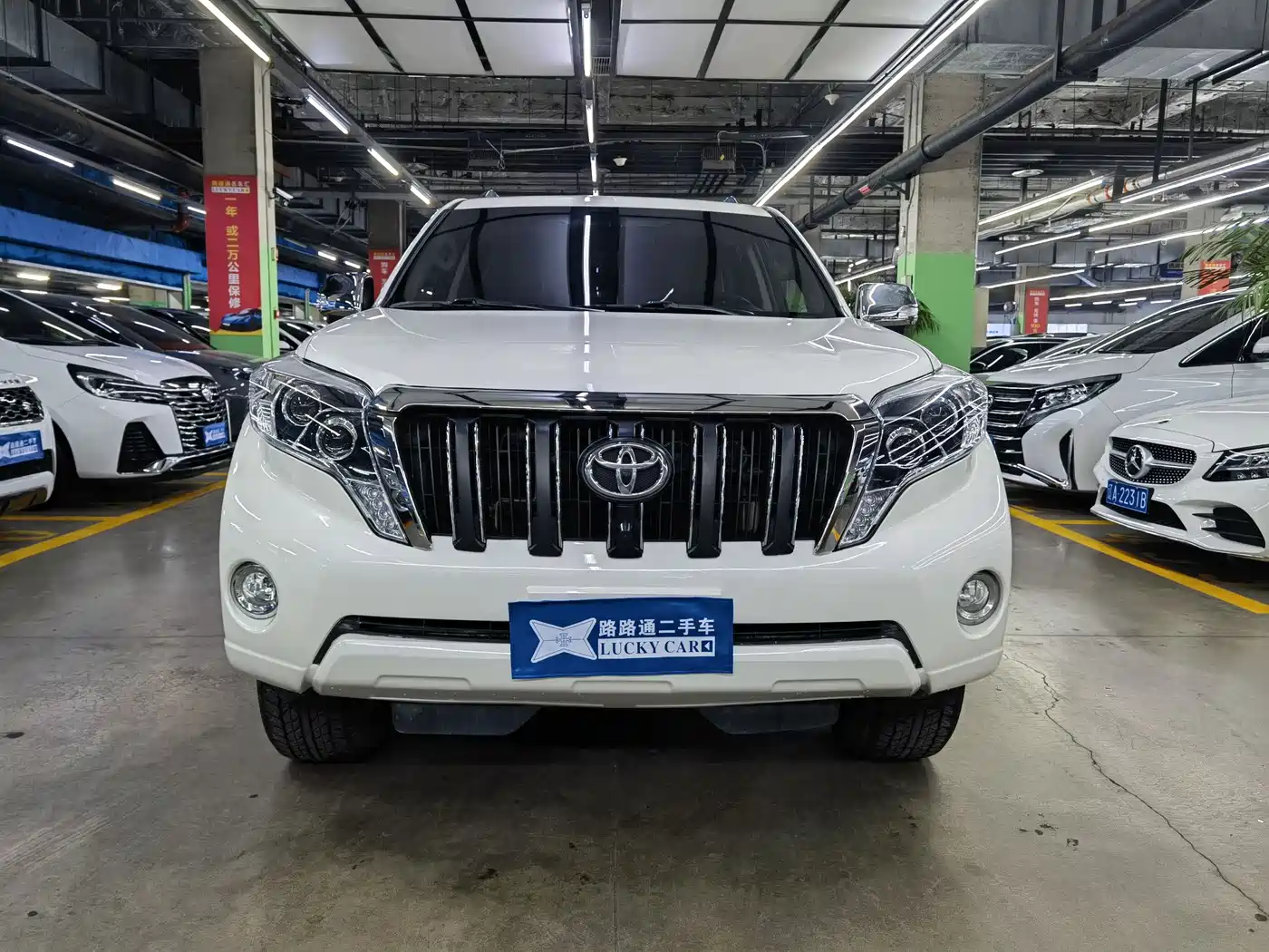 Toyota Prado (Import) 2014 2.7L Automatic Standard Edition фото 2