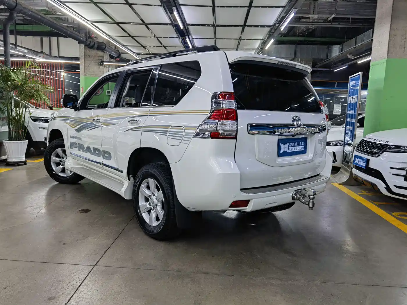 Toyota Prado (Import) 2014 2.7L Automatic Standard Edition фото 4