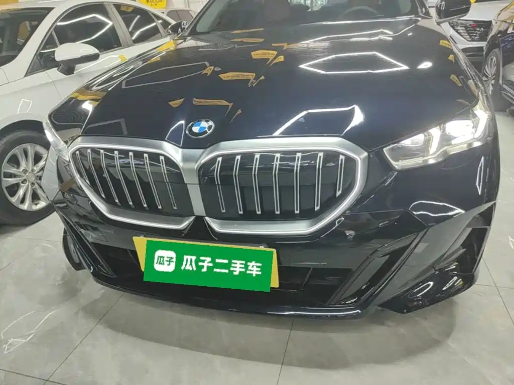 BMW 5 Series 2026 2026 530Li Leading M Sport Package