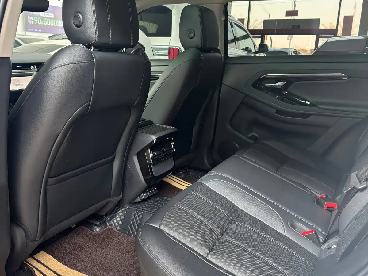 Land Rover Range Rover Evoque 2021 Range Rover Evoque L 200PS R-Dynamic Standard Elite Edition фото 9