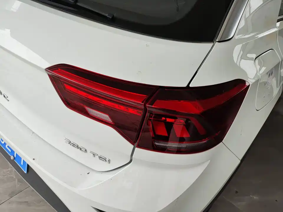 Volkswagen T-ROC 2022 280TSI DSG 2WD Elite PLUS фото 13