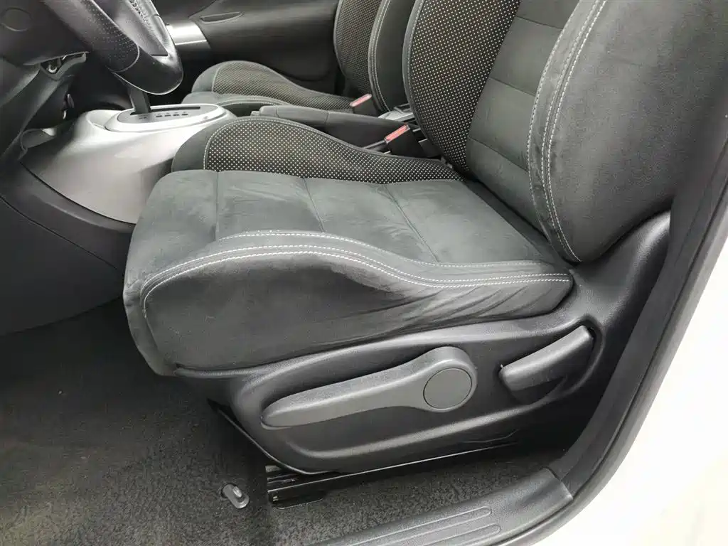 INFINITI ESQ