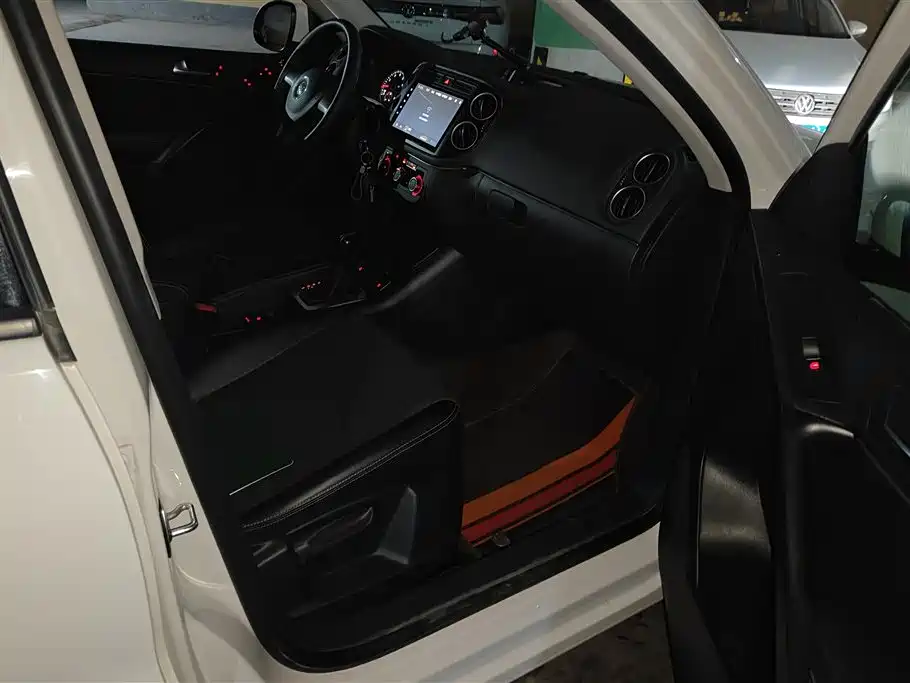 Volkswagen Tiguan 2017 300TSI Automatic 2WD Silk Road Fashion Edition фото 8