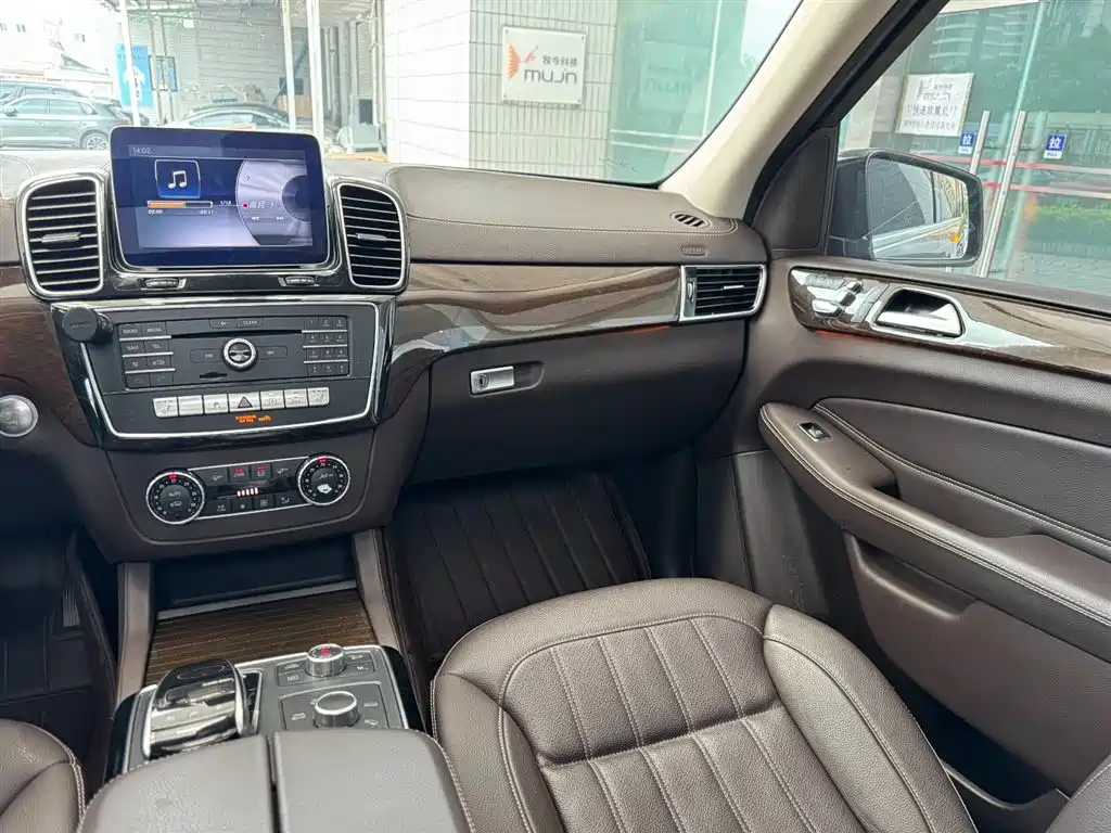 Mercedes-Benz GLS 2018 Facelift GLS 400 4MATIC Sport фото 11