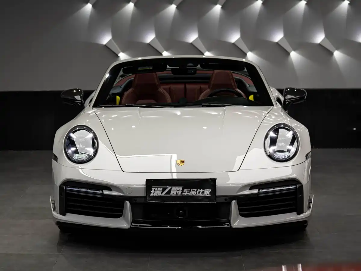 Фото 5 - Porsche 911