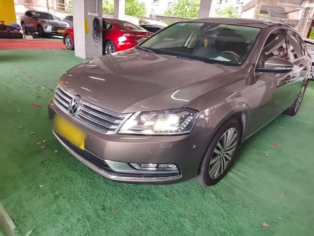 Фото 1 - Volkswagen Magotan