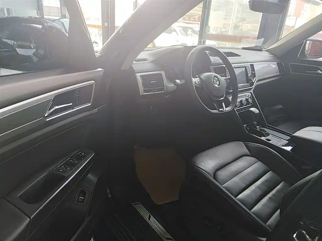 Volkswagen Teramont 2017 330TSI 2WD Luxury фото 16