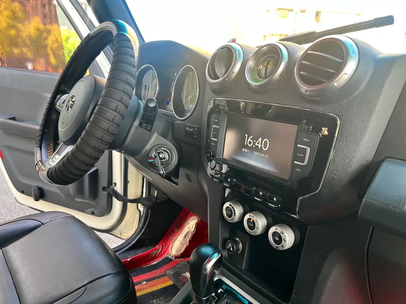 BAIC ORV Beijing Offroad BJ40 2016 Model 40L 2.3T Automatic 2WD Luxury фото 15