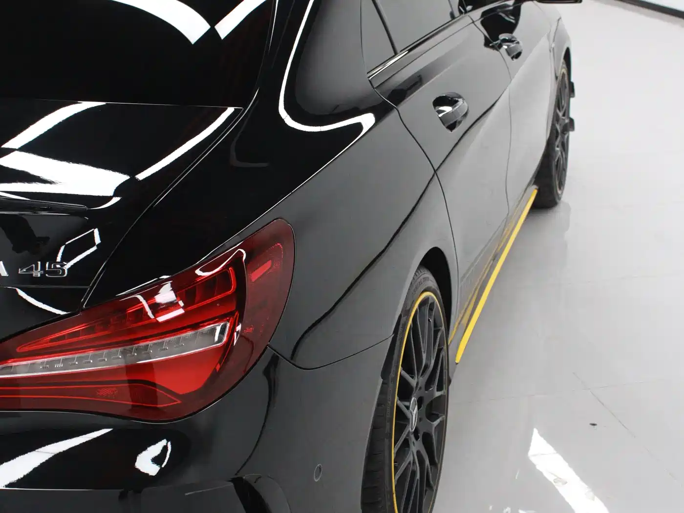 Mercedes-Benz CLA AMG 2017 Model AMG CLA 45 4MATIC Night Thunder Limited Edition фото 12