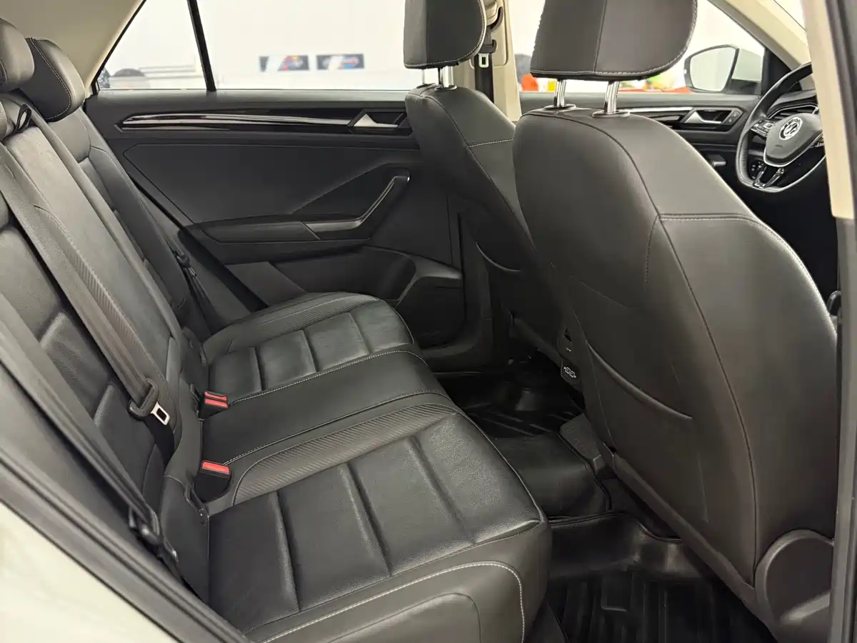 Volkswagen T-ROC 2022 280TSI DSG 2WD Comfort PLUS фото 20