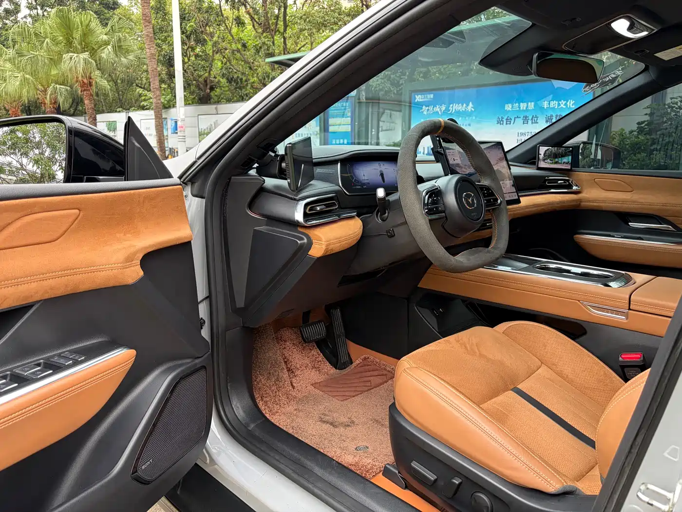 Mazda EZ-6 2024 Extended Range 200 Premium Edition фото 9