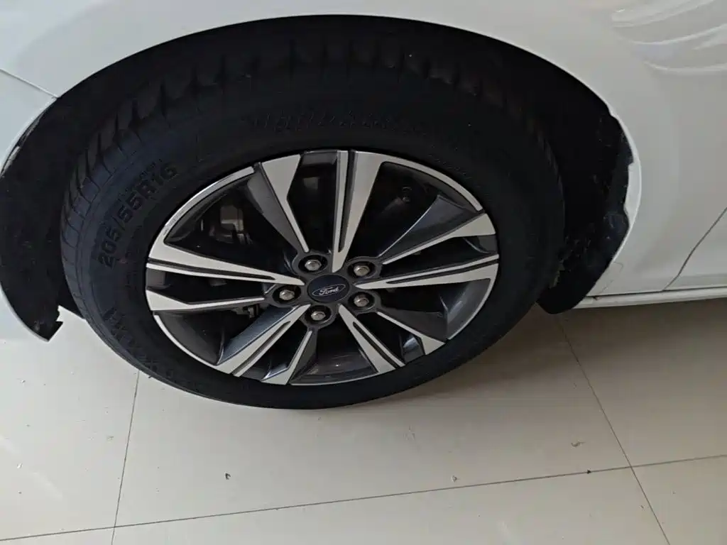 Ford Escort 2022 2021 1.5L Automatic Diamond Edition