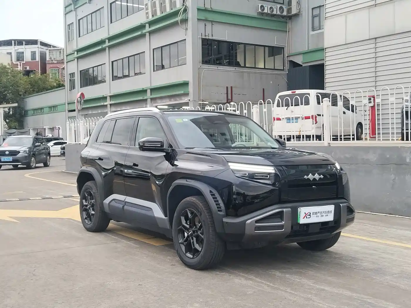Fang Cheng Bao Titanium 3 2026 2026 Model 620KM Rear-Wheel Drive Flash Charging Version