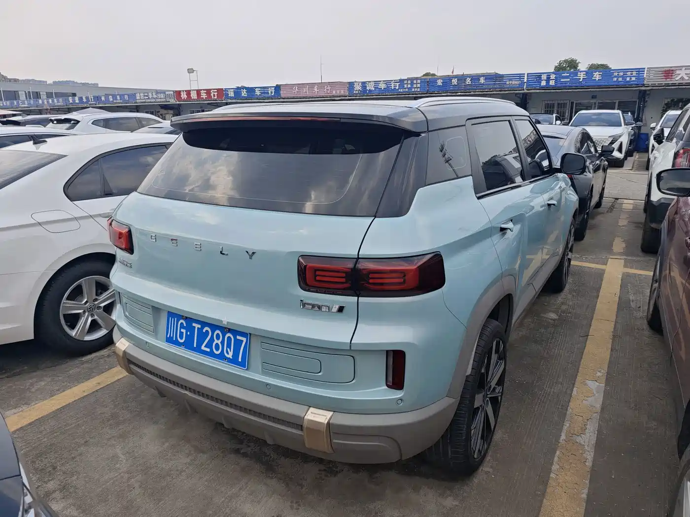 Фото 16 - Geely ICON