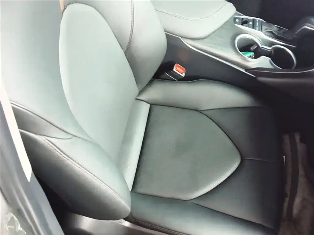 Toyota Camry 2021 2.5G Luxury Edition фото 24