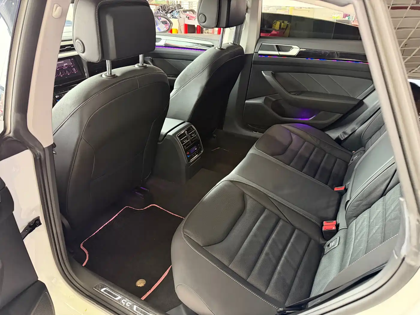 Volkswagen FAW-Volkswagen CC 2021 380TSI Eye-catching Edition фото 9