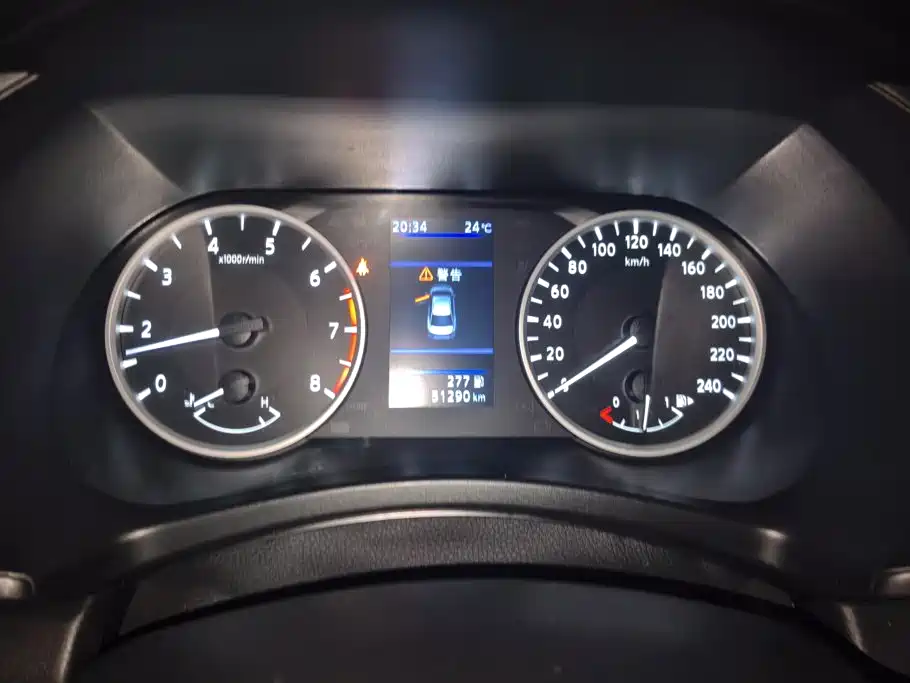 Nissan SYLPHY, миниатюра 14