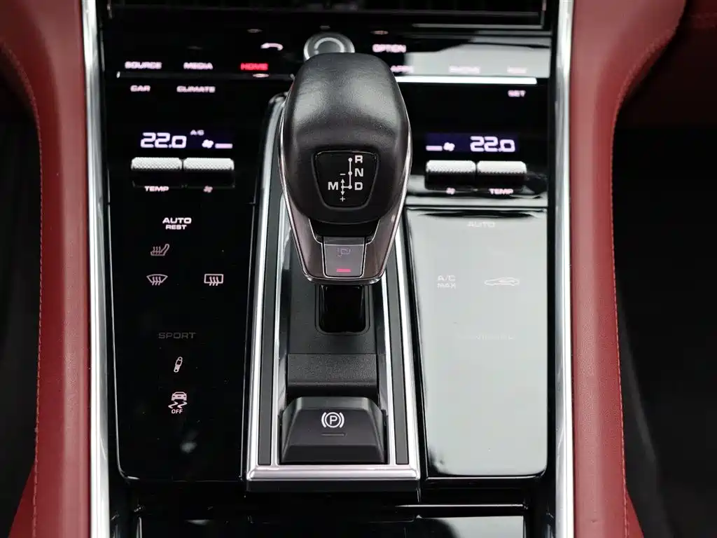 Porsche Panamera 2019 Panamera 4 Executive Long Wheelbase 2.9T фото 22