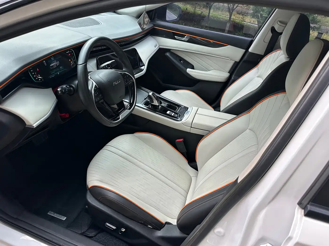 Dongfeng Aeolus Yixuan MAX 2022 2021 1.5T Super Cool Dad Edition