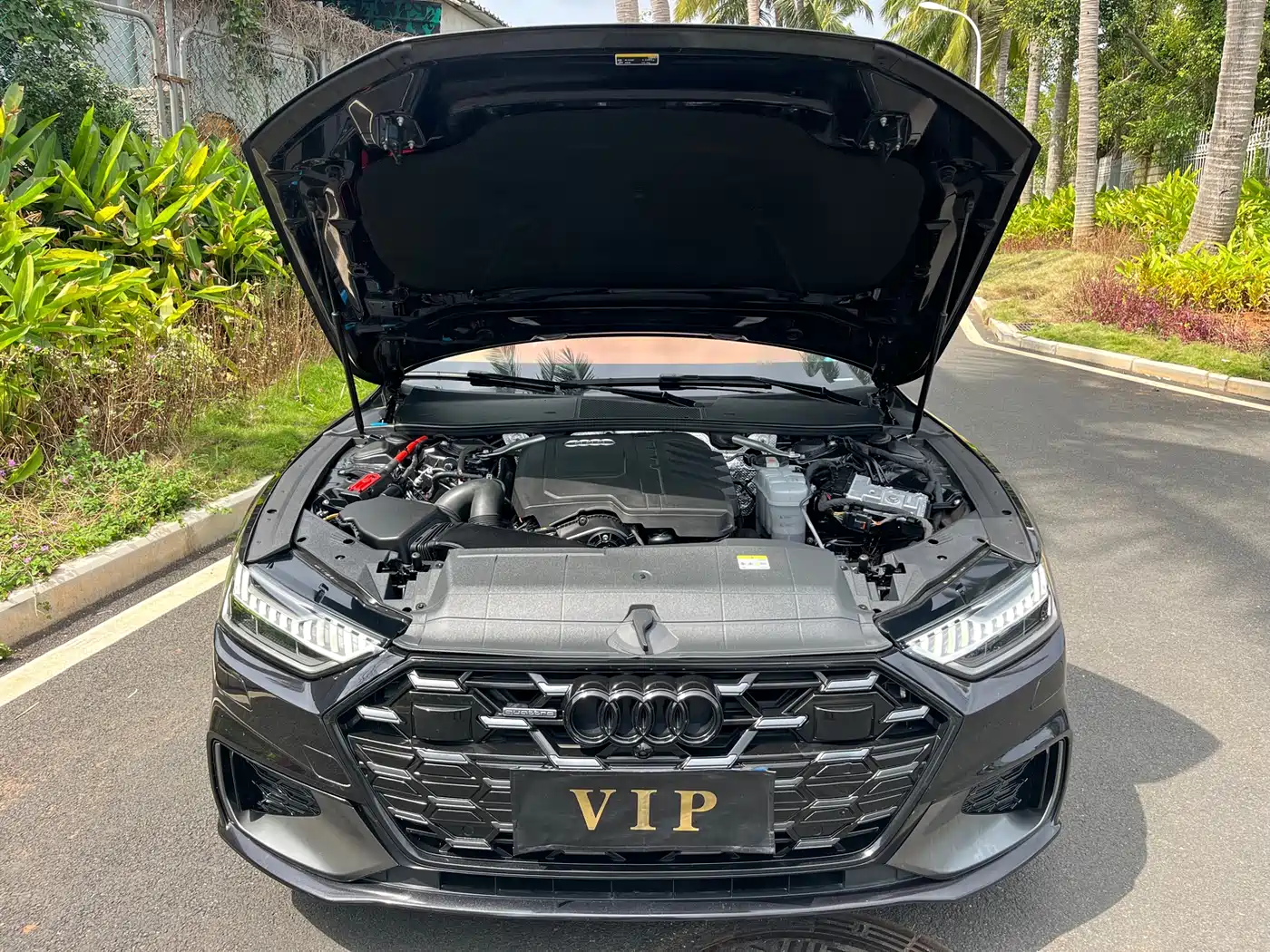 Audi A7L 2024 45 TFSI quattro Black Warrior Edition фото 19