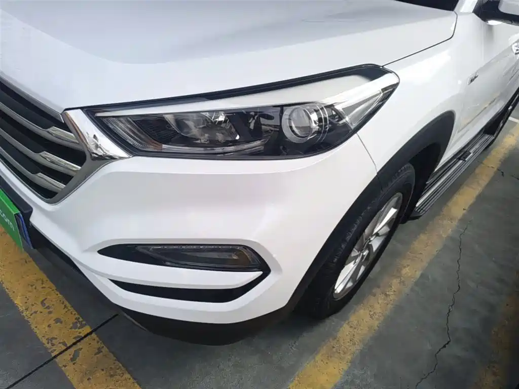 Hyundai Tucson 2015 1.6T Dual Clutch 2WD Smart фото 24