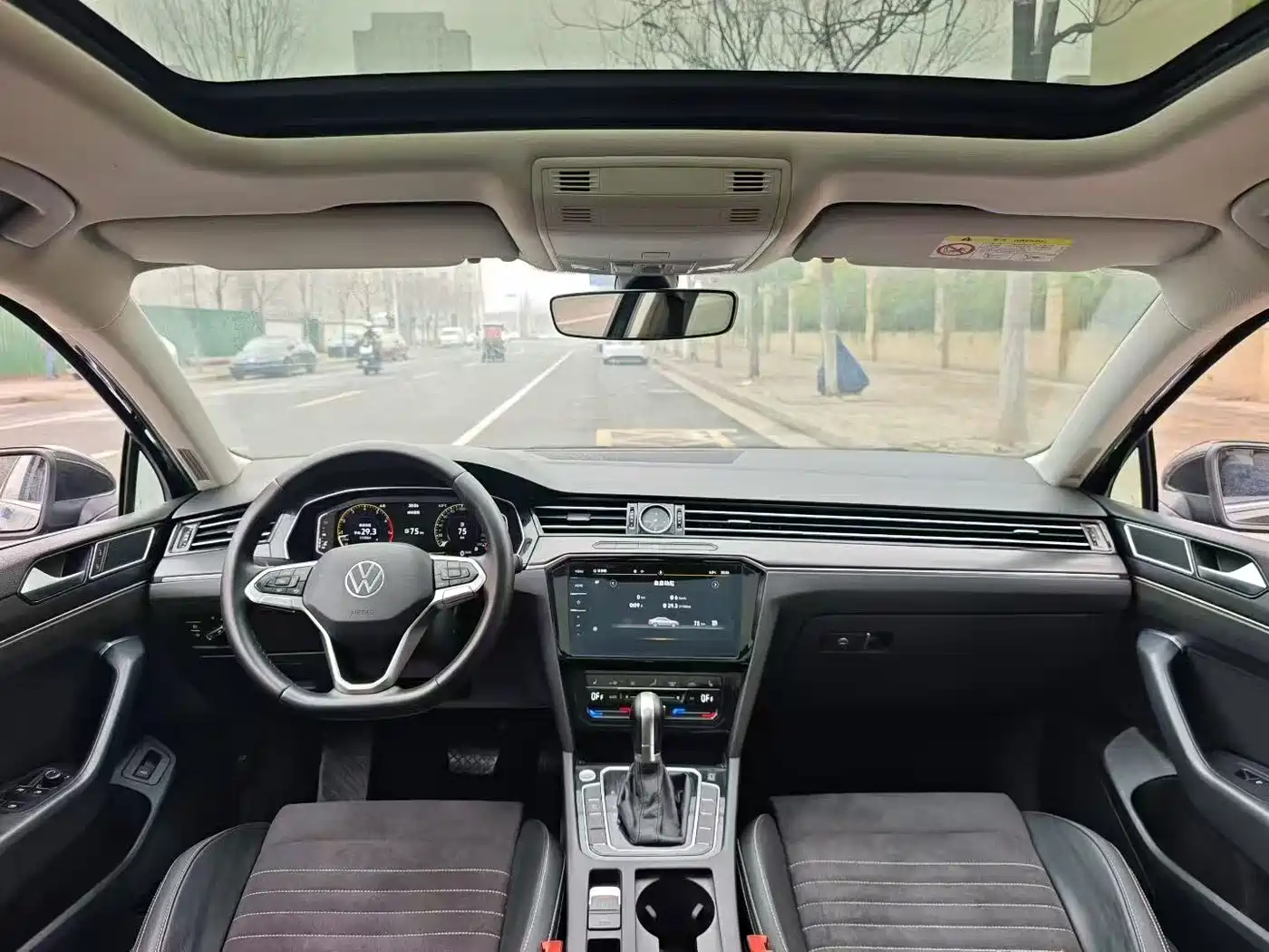 Volkswagen Magotan 2020 330TSI DSG Luxury фото 5
