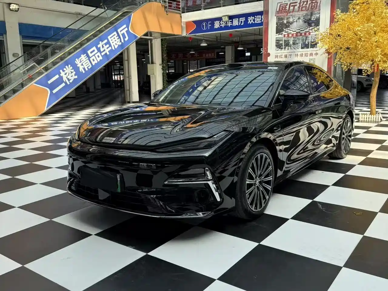 Geely Galaxy Galaxy Xingyao 8 2025 130km EM-P Starship Edition