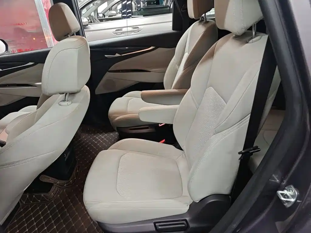 SAIC Maxus Maxus G50 2020 2019 1.3T Manual Joy Starter Edition China VI