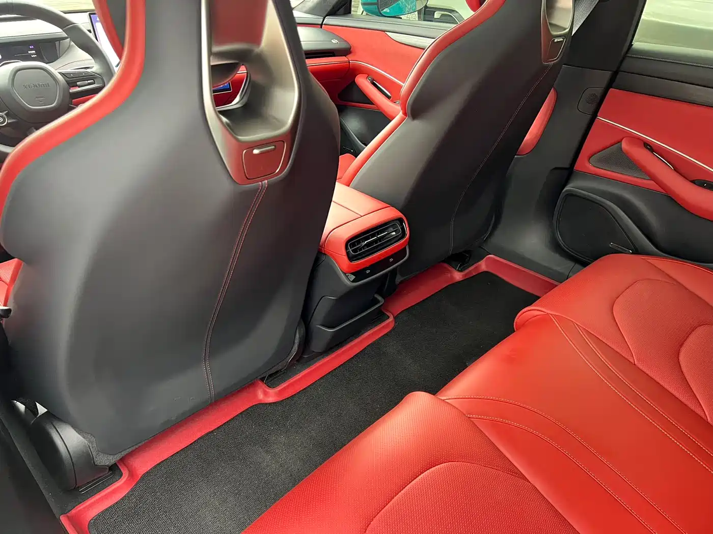 Xiaomi Auto Xiaomi SU7 2024 AWD Extended Range Advanced Smart Driving Max Edition фото 19