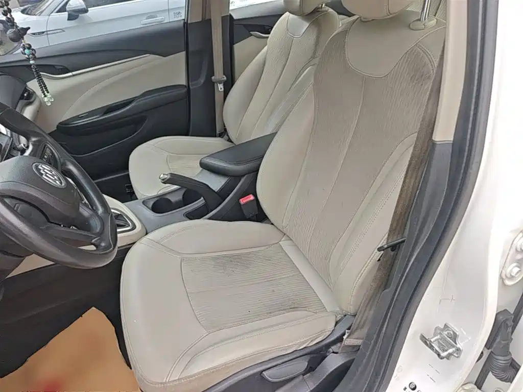 Buick Excelle 2016 15N Automatic Elite фото 15