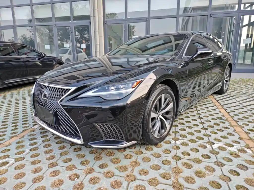 2023 Lexus LS