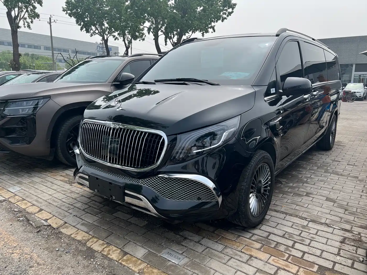 Mercedes-Benz Vito 2023 2.0T Business 7-Seater