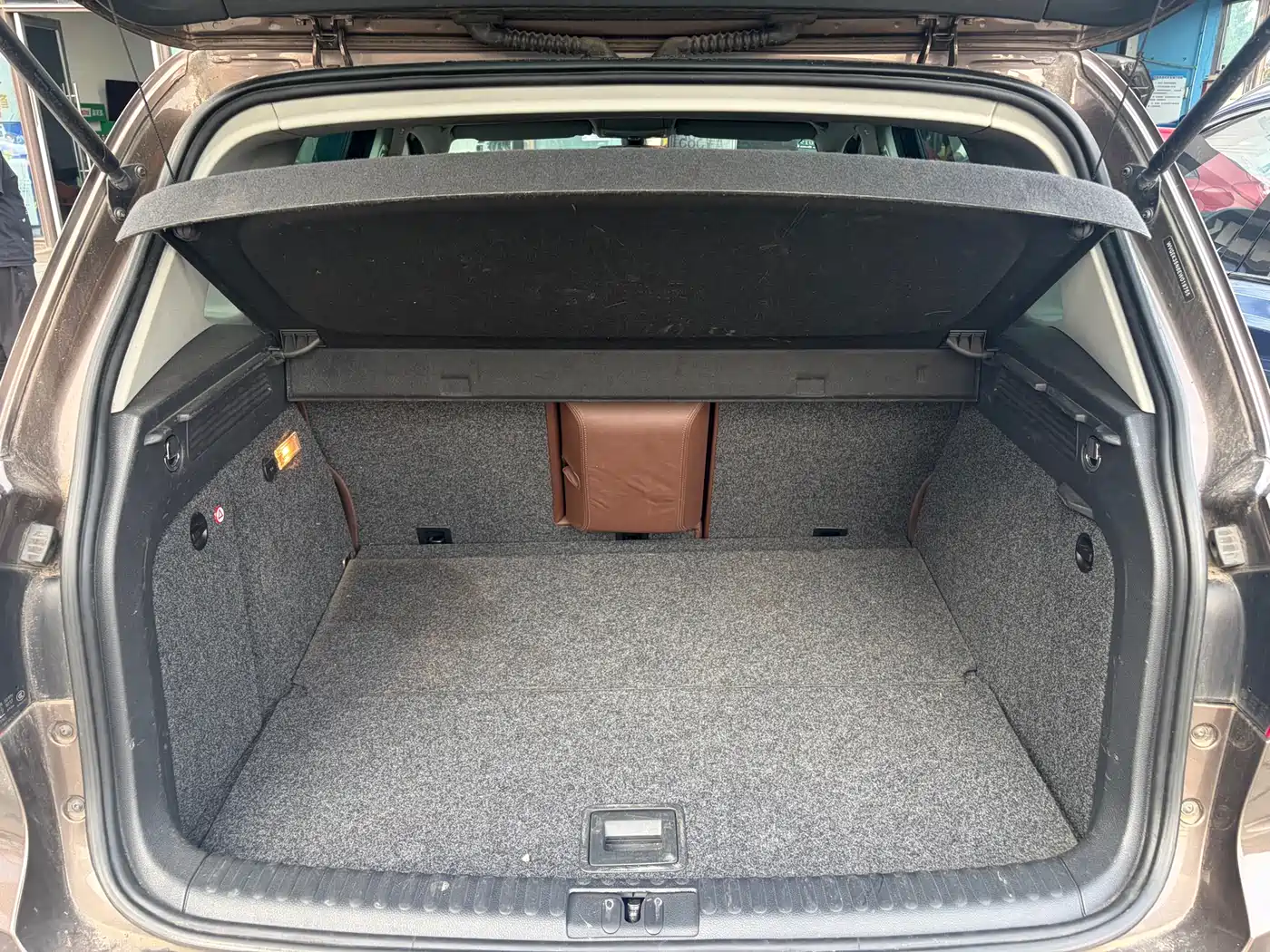 Volkswagen Tiguan 2012 2.0TSI Comfort фото 11