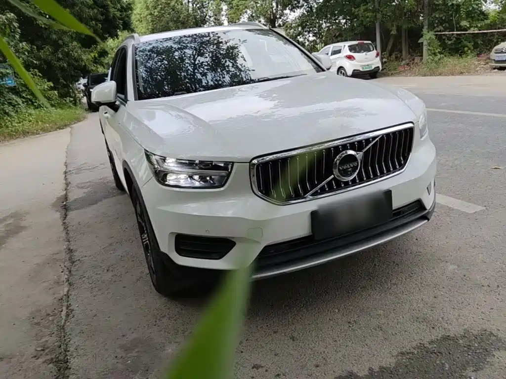 صورة 4 - Volvo XC40