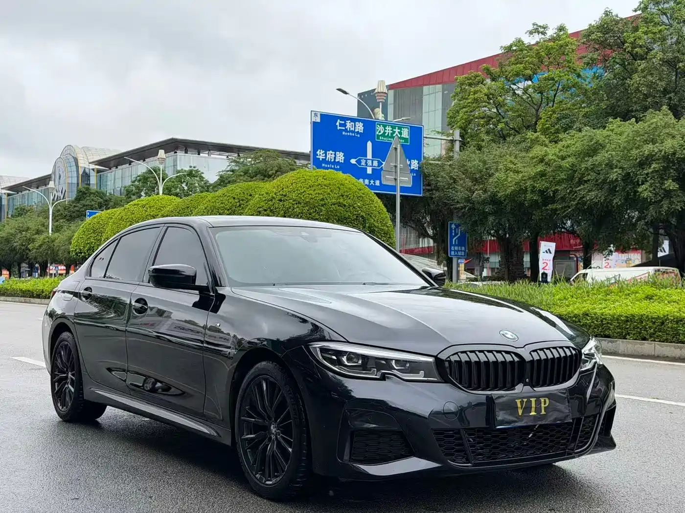 BMW 3 Series 2021 Facelift 325i M Sport Shadow Edition фото 3