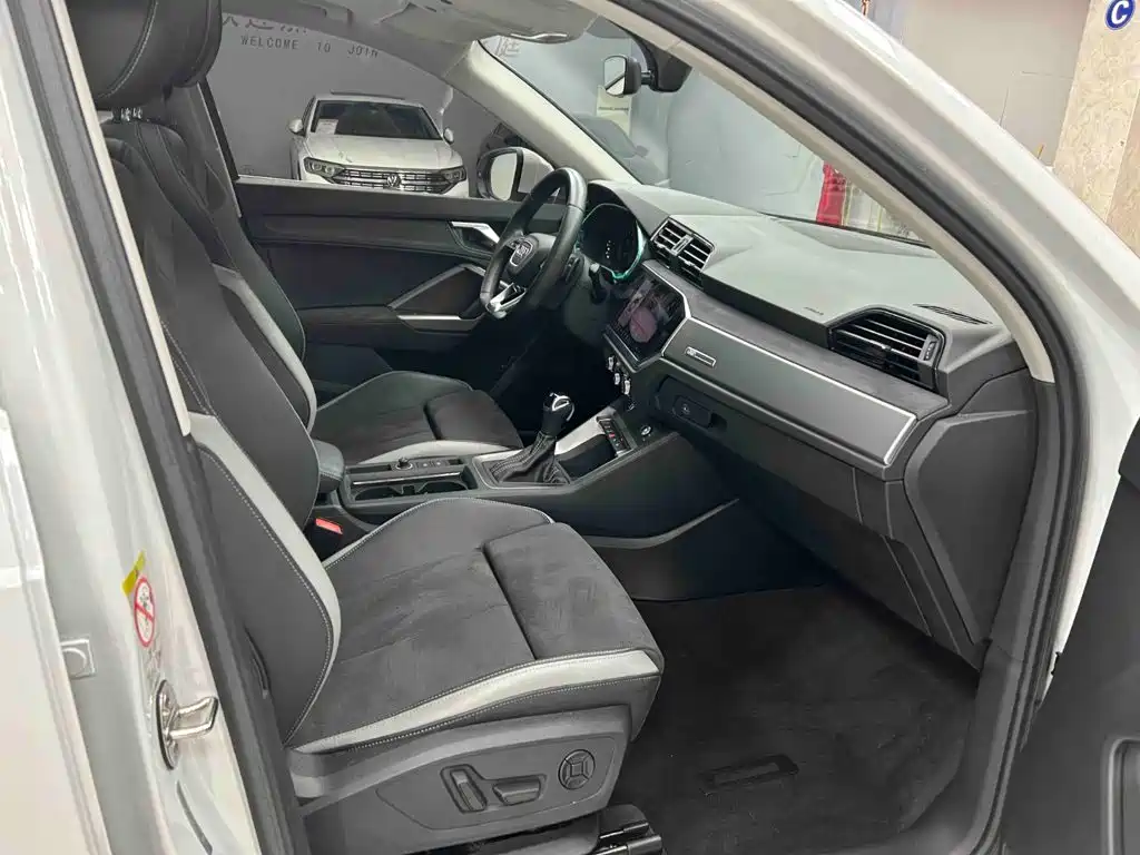 Audi Q3, миниатюра 13