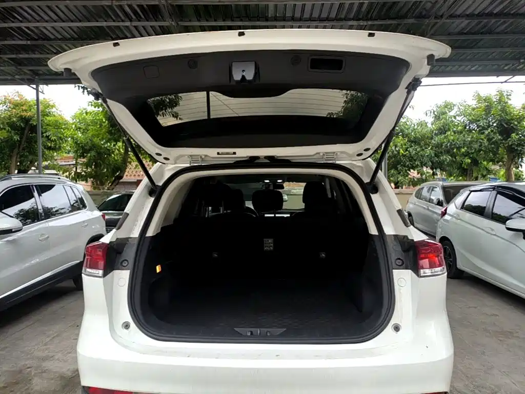 Changan Oshan X7 PLUS 2023 2022 1.5T Blue Whale Edition Auto Executive