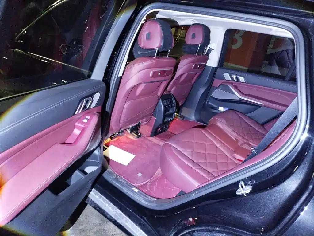 BMW X5 2023 xDrive 30Li Premium M Sport Package фото 15