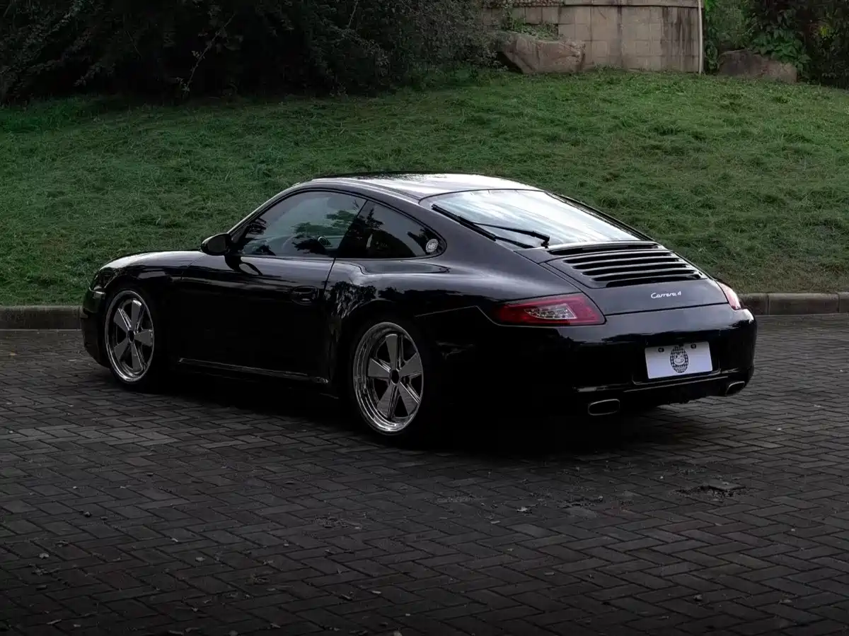 Porsche 911 2006 2006 Carrera 4 Cabriolet AT 3.6L