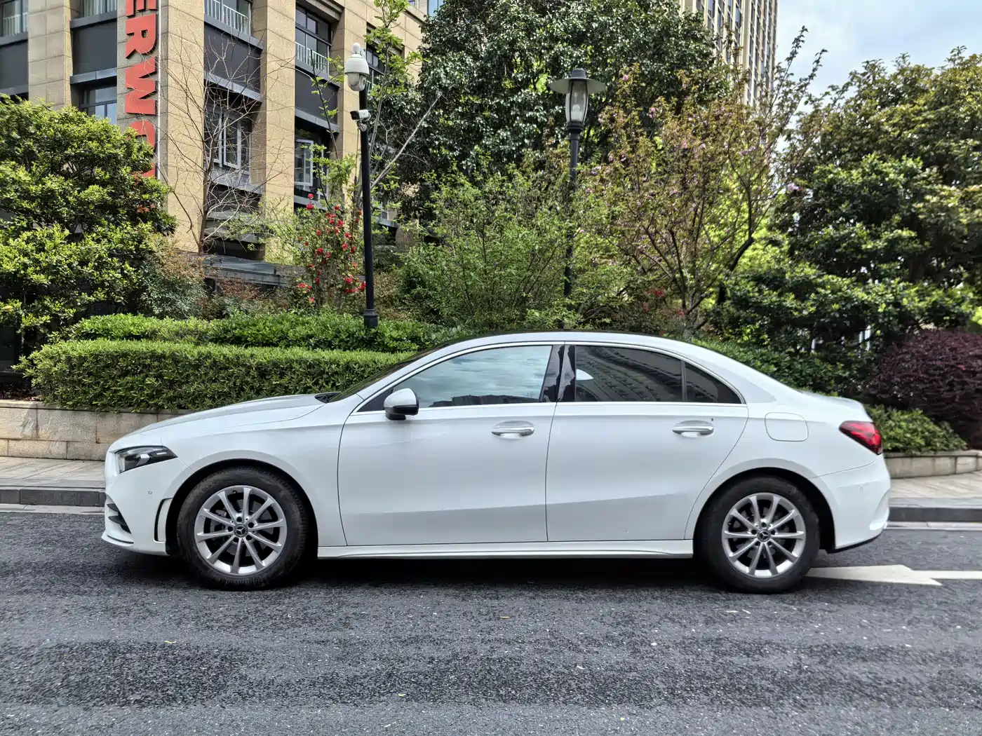 MERCEDES-BENZ A CLASS