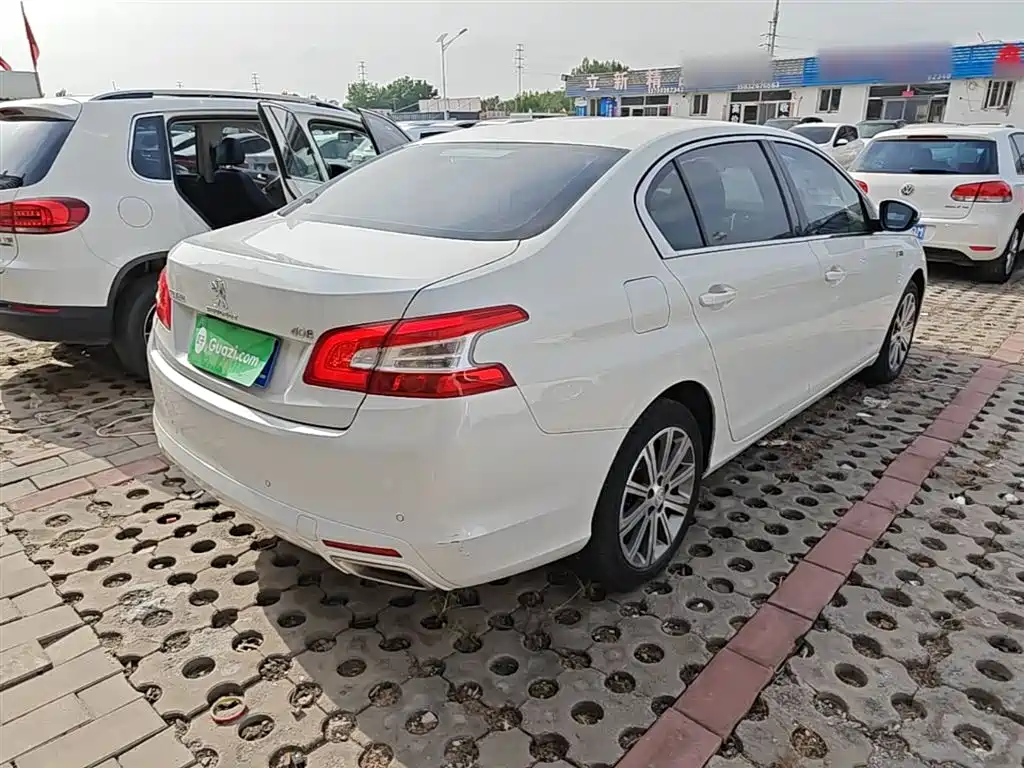Peugeot 408 2016 1.6T Automatic Luxury Edition фото 7